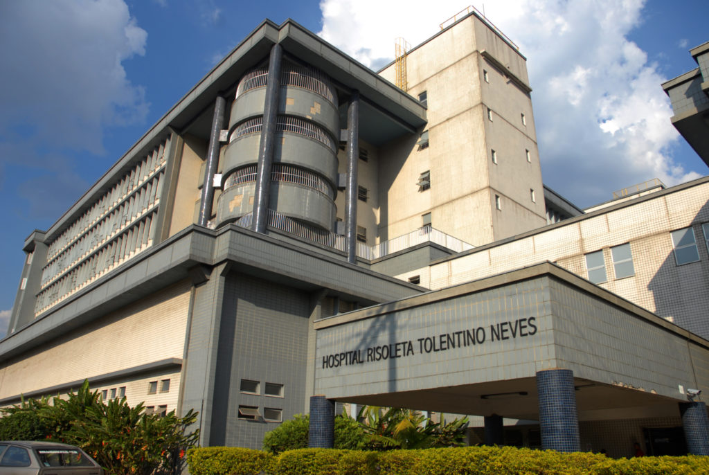Foto da fachada do Hospital Risoleta Tolentino Neves